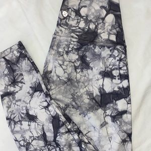 Lululemon marble leggings